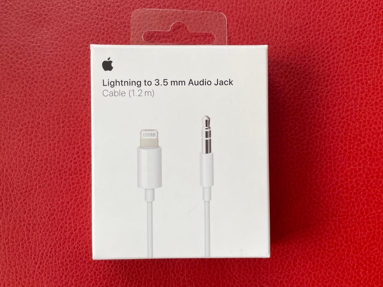 apple-lighting-to-3-5mm-cable