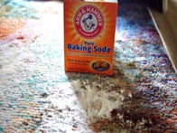 <p>Baking soda can get your carpet looking great, quickly.</p>