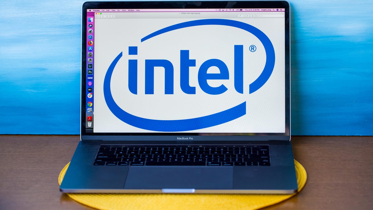 intel-logo-laptop-3819