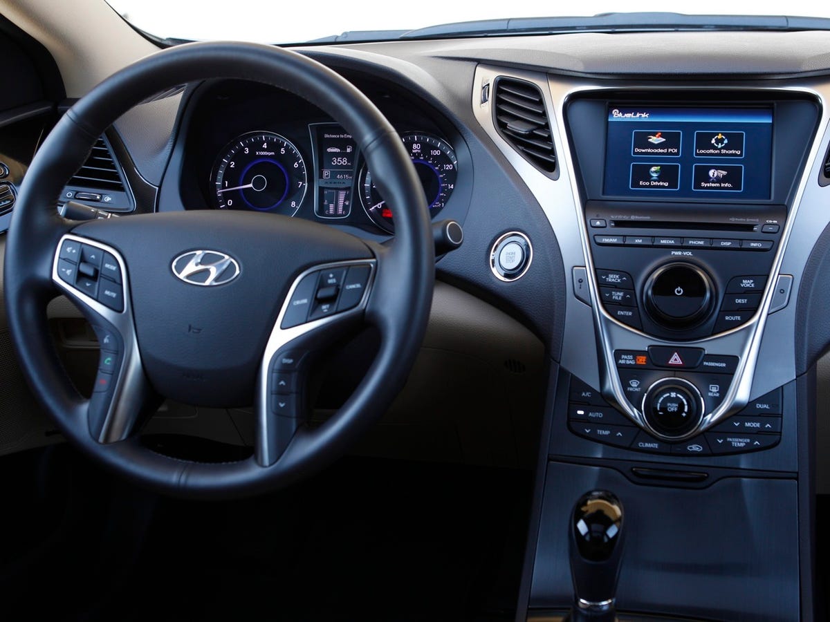 2012 Hyundai Azera interior