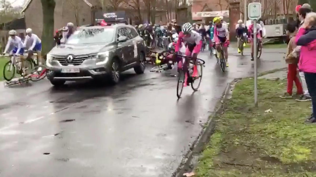 Kuurne-Brussel-Kuurne Cyclists Crash into Renault Koleos