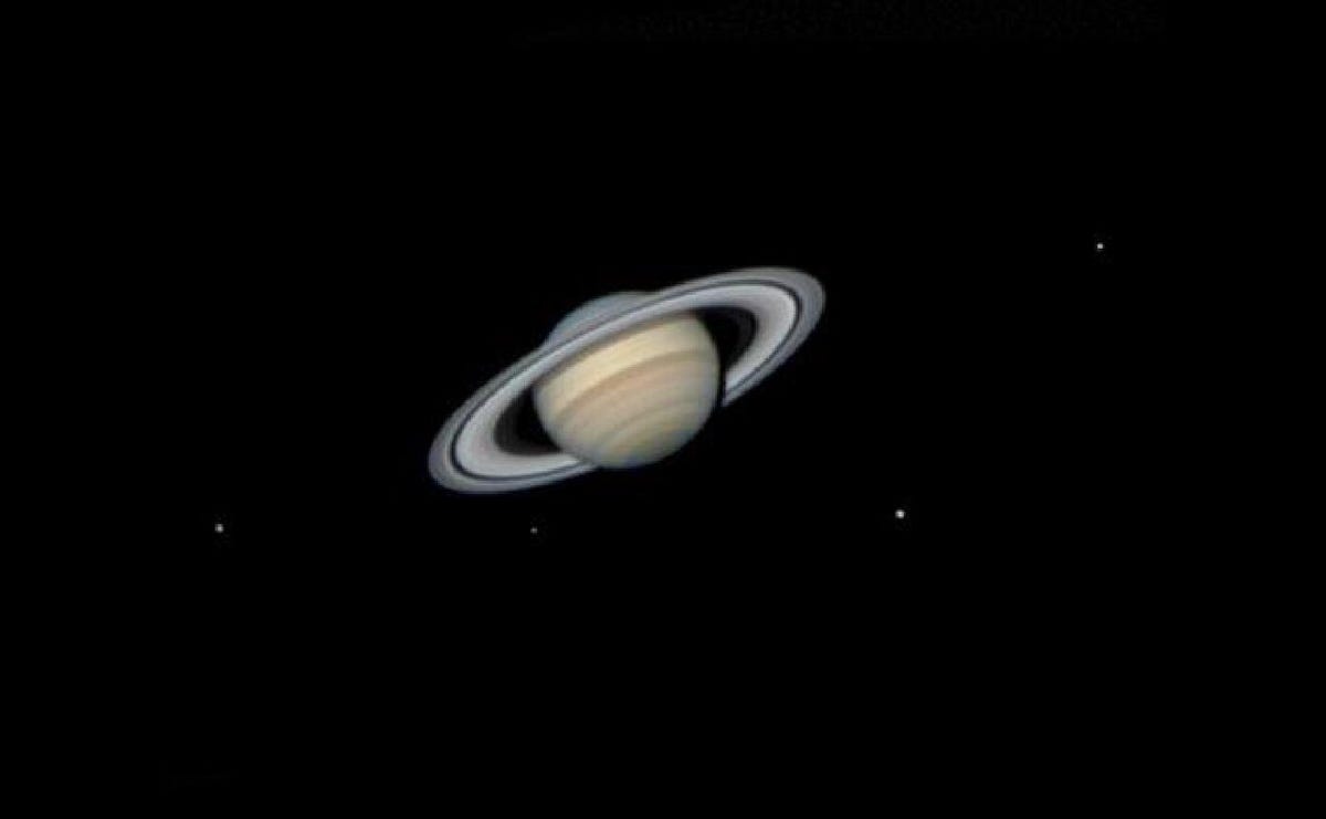 cr-pca-224720-1-saturn-and-its-moons