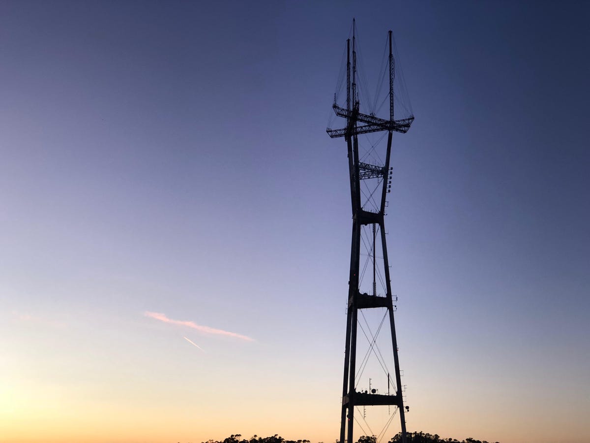sutro-tower-sunset-iphone-8-plus