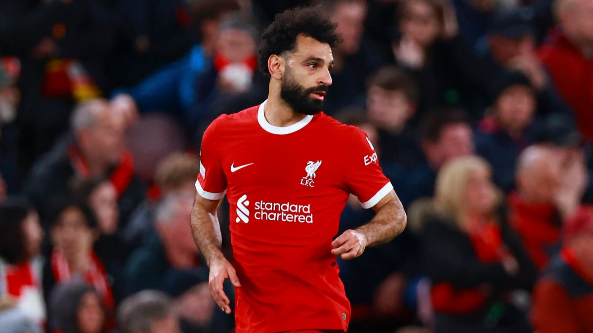 Mohamed Salah of Liverpool FC looking over his left shoulder.