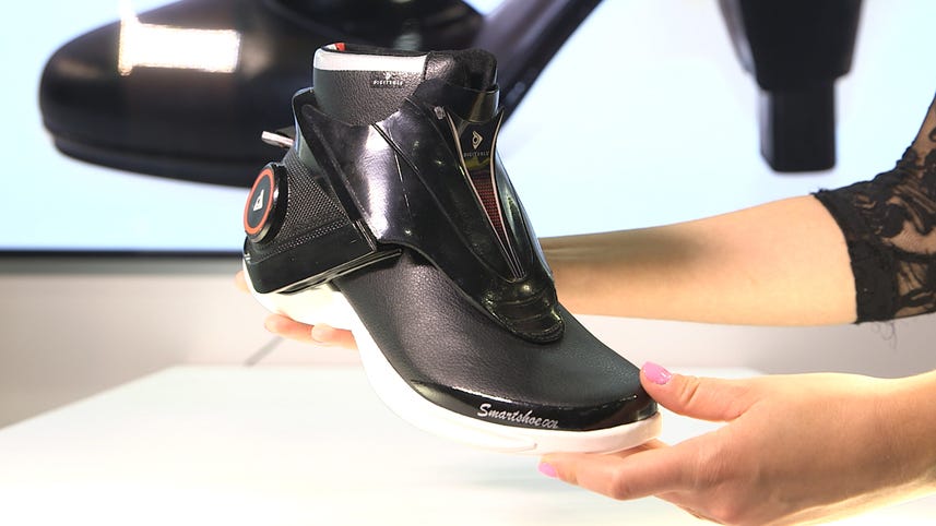 Self-lacing shoes that also keep your feet warm