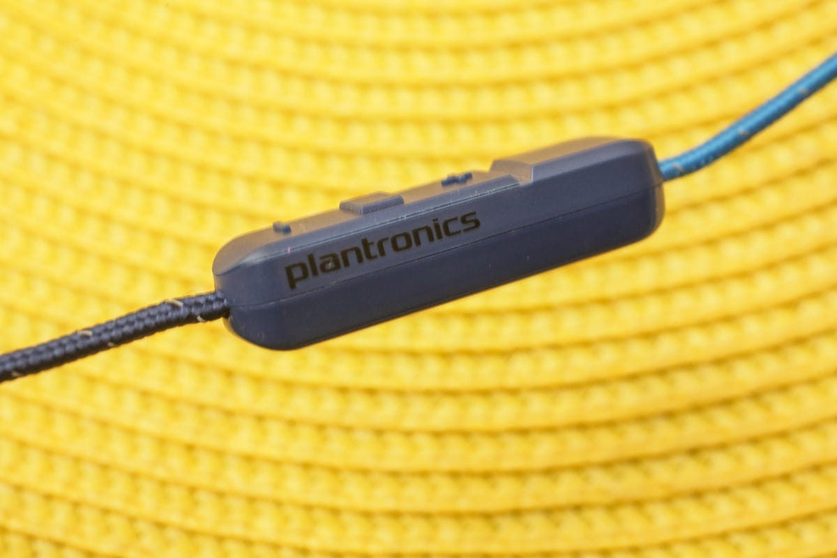 plantronics-backbeat-fit-300-series-07
