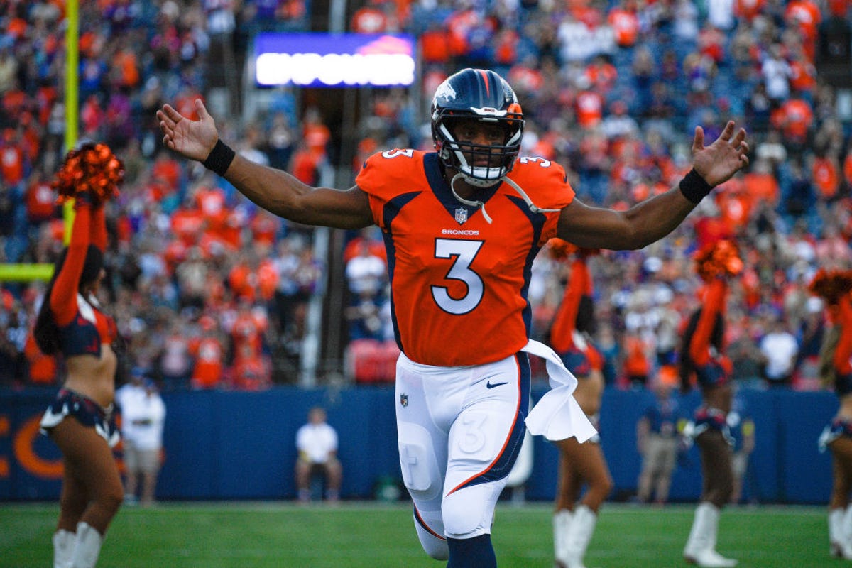 Broncos vs. Raiders Livestream: How to Watch NFL Week 4 From Anywhere in the US
                        Looking to watch the Denver Broncos play the Las Vegas Raiders? Here's everything you need to watch Sunday's 4:25 p.m. ET game on CBS.