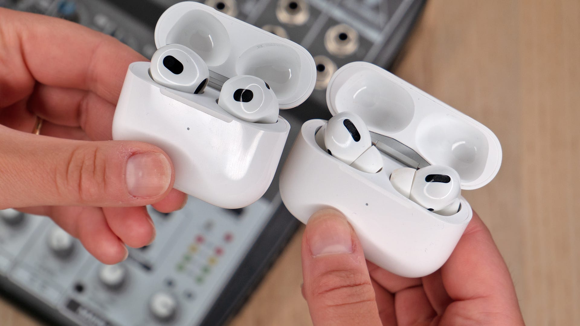 The AirPods 3 case may look the same as the AirPods Pro's, but there are 2  big differences - CNET