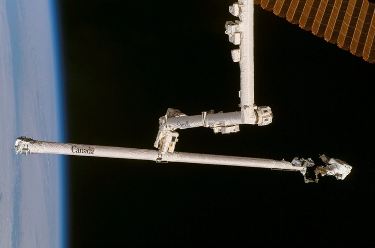 STS-120_OBSS_repair.jpg