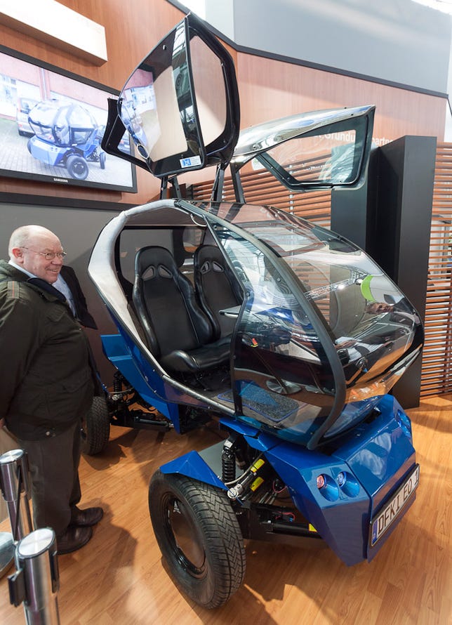 DFKI's EO has gull-wing doors designed to lift out of the way in cramped urban areas.