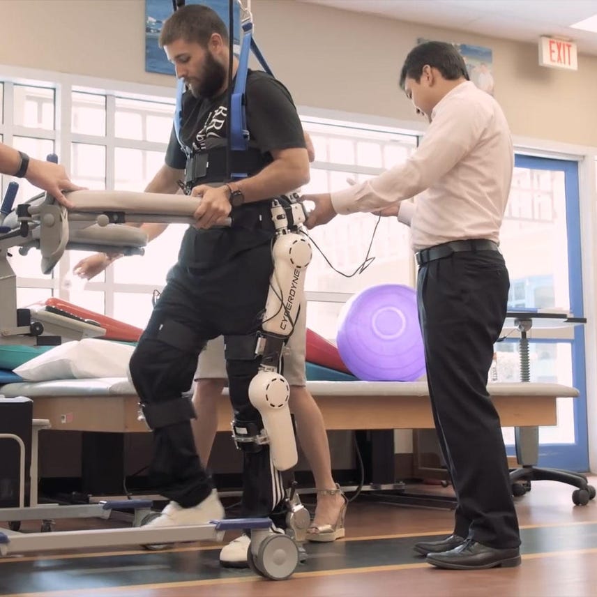 A robotic exoskeleton that could help people walk again