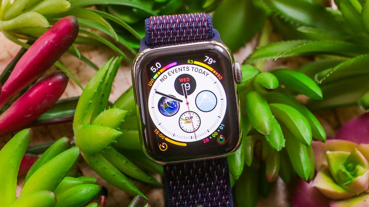 02-apple-watch-series-4-small-40mm