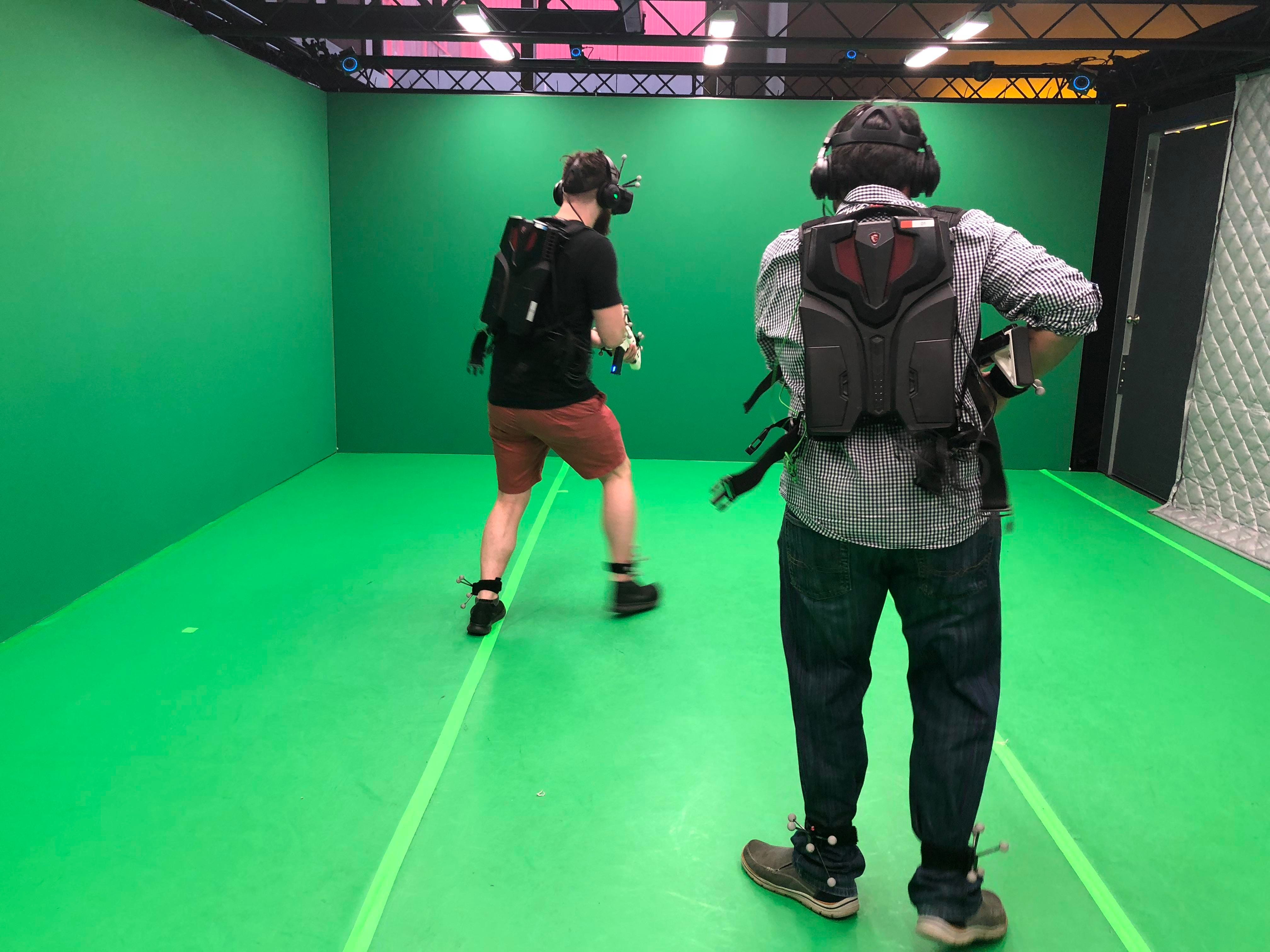 maskinskriver egyptisk Ofre Killing zombies in VR is the new laser tag, but at your movie theater - CNET