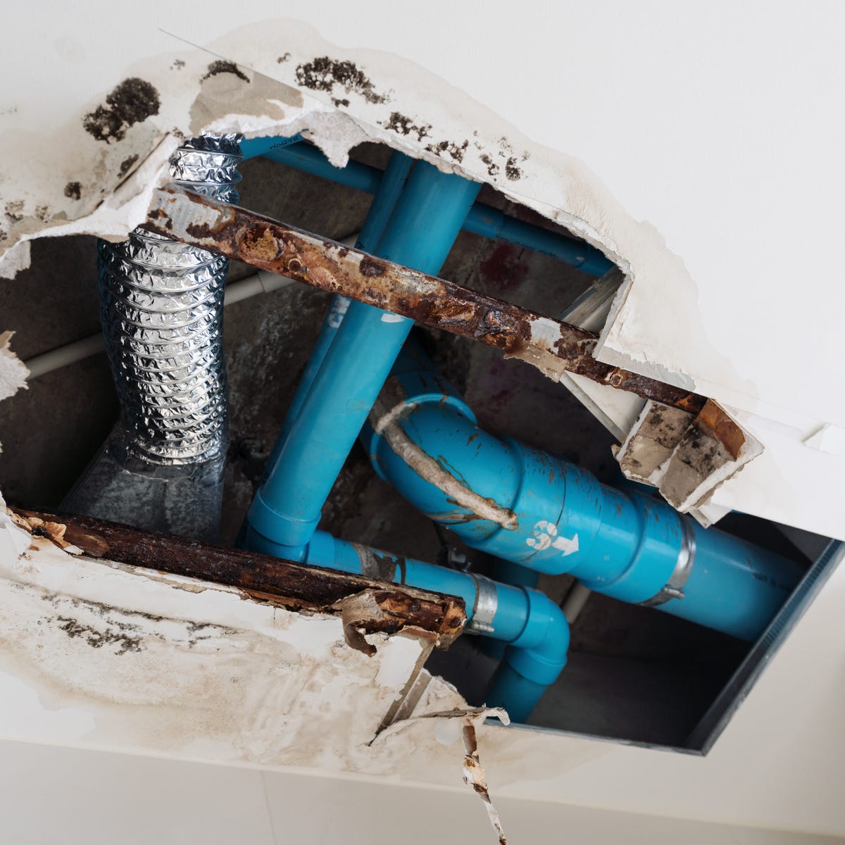 6 Tips to Prevent Frozen Pipes and Costly Repairs This Winter - CNET