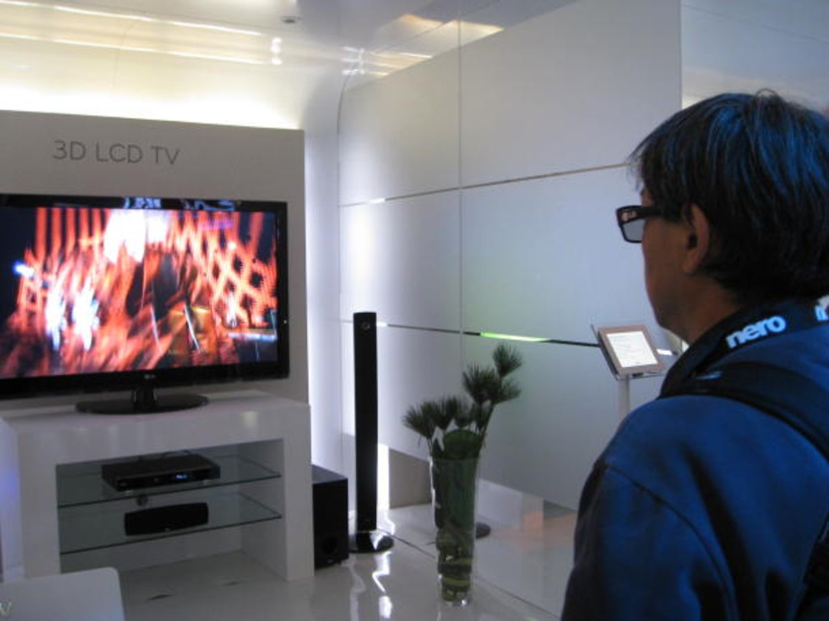 A viewer watching a 3D display at CES 2009.