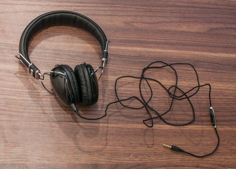 RHA SA950i On-Ear Portable Headphones (with Remote)