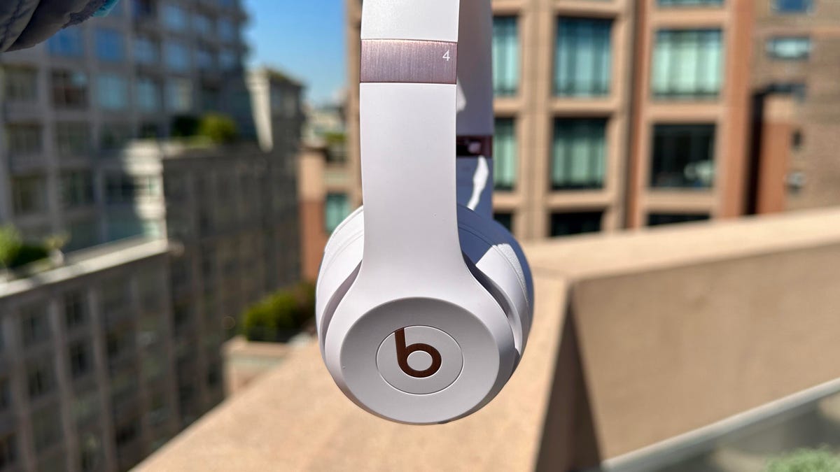 The Beats Solo 4 initially come in pink, blue and black.
