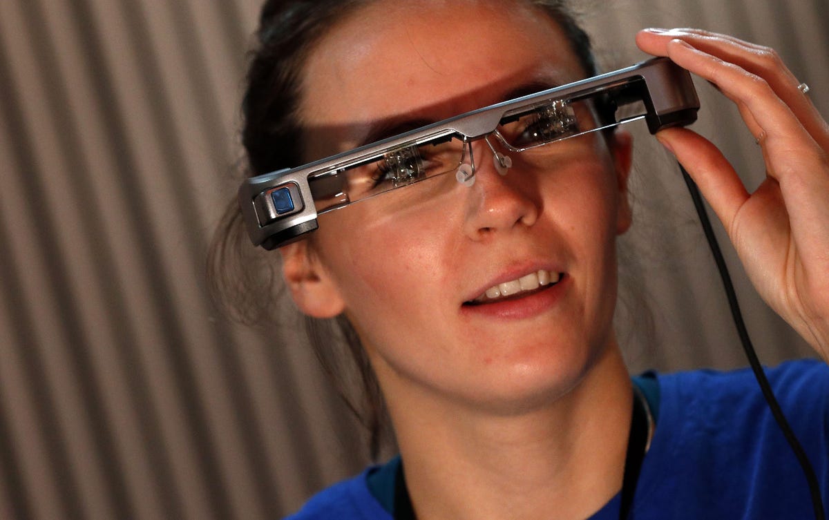 Epson's smart glasses will use augmented reality to show captions to theatergoers.