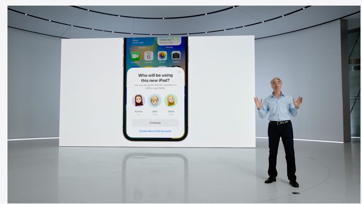 Craig Federighi shows off the new Quick Start feature during the WWDC keynote
