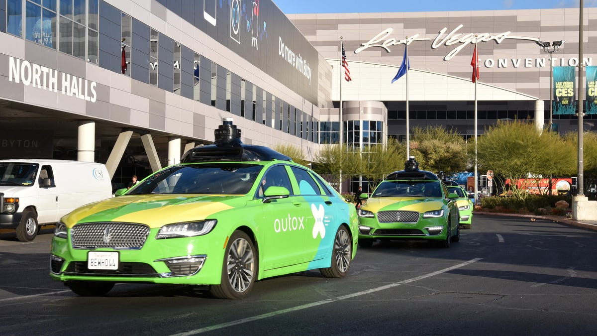AutoX self-driving car startup