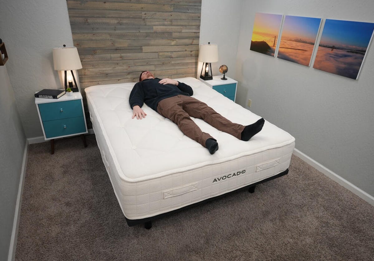 avocado-luxury-plush-mattress-2024-back-sleeper-jg