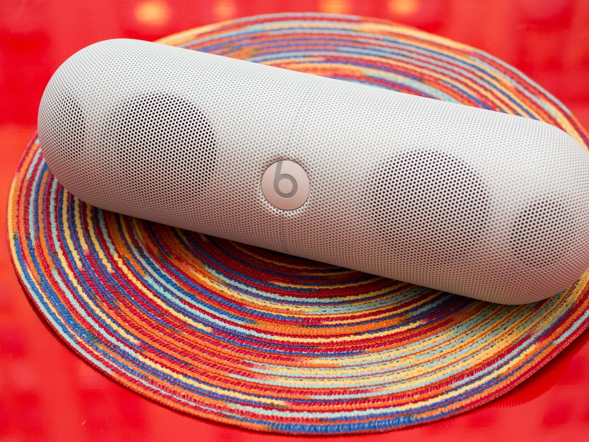 Beats XL Bluetooth speaker review: Beats' bigger Bluetooth speaker justifies its premium price with strong and sound - CNET