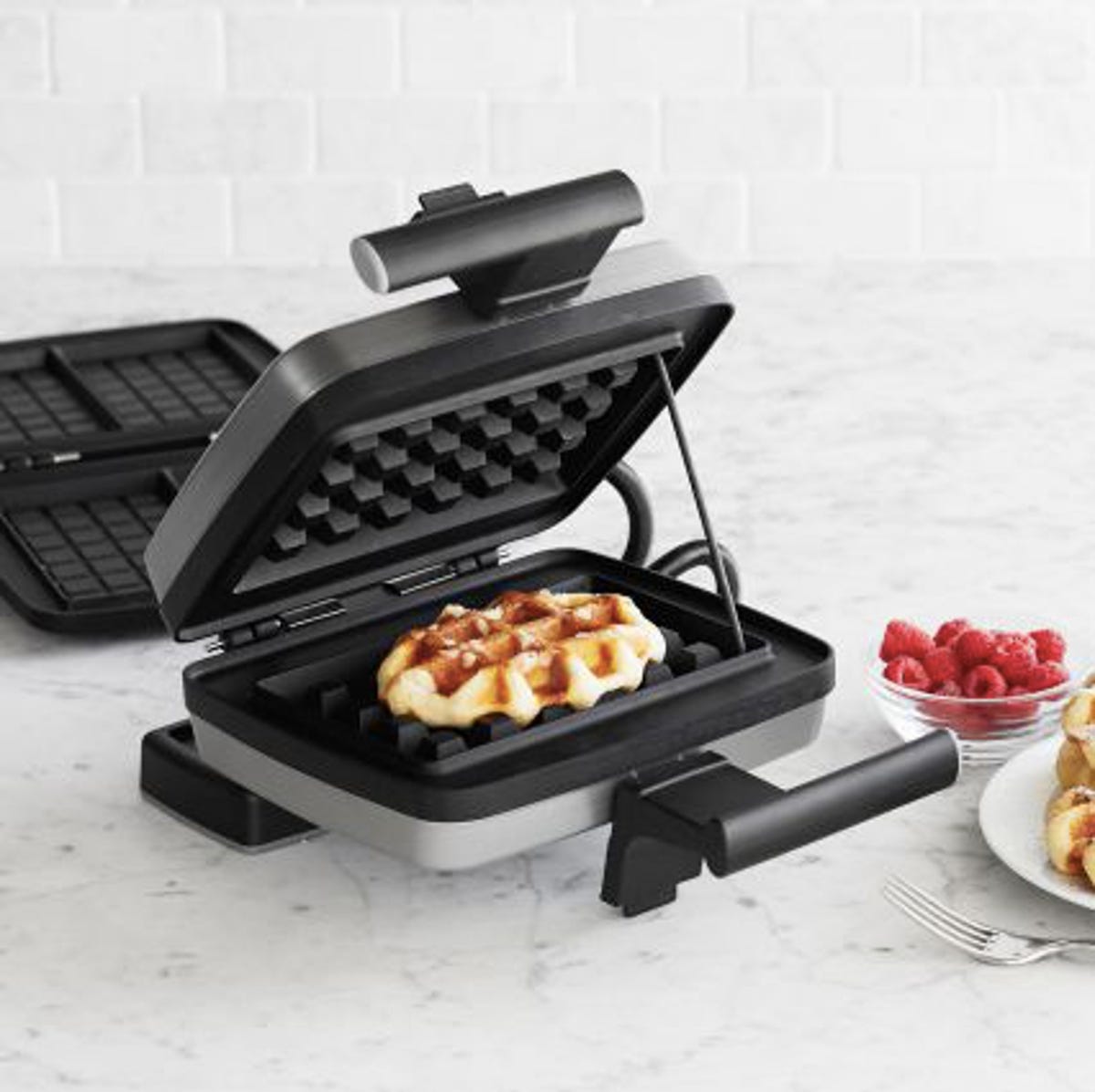 Whatever you favorite waffle happens to be the Croquade Twins Waffle Maker can take you there.