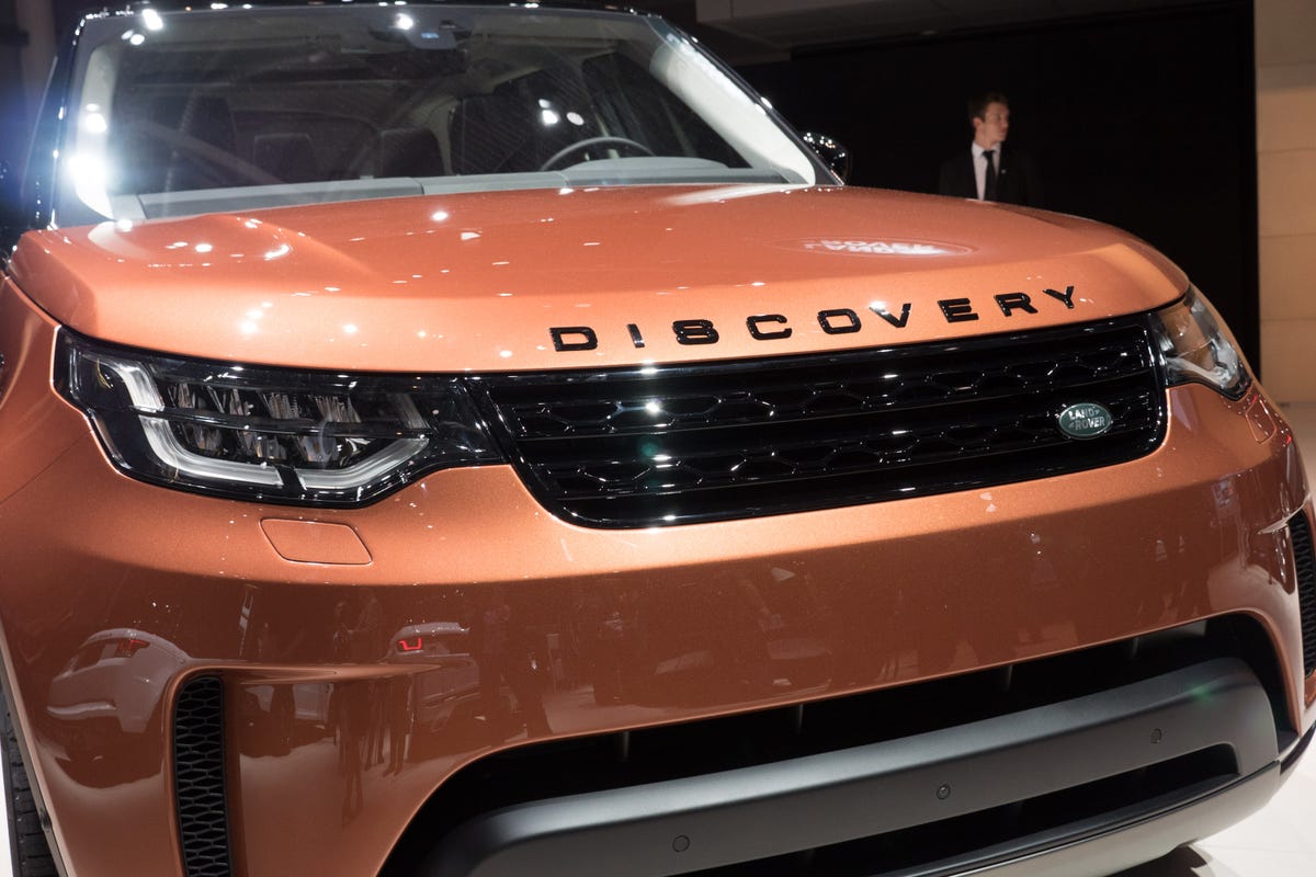 2017-landrover-discovery-3.jpg