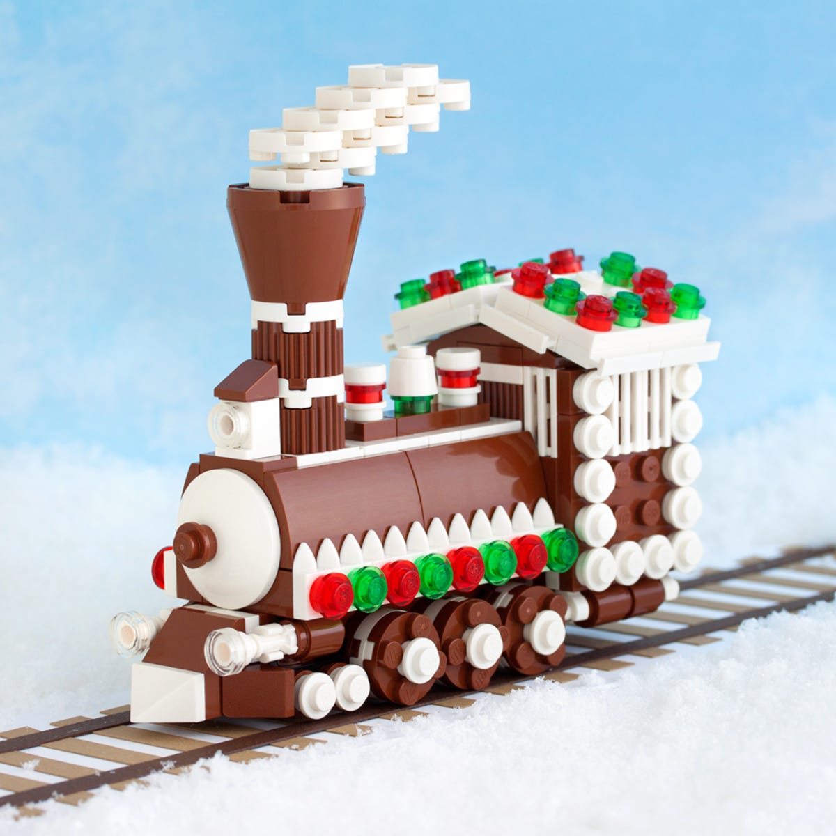 1-gingerbread-lego-ornament.jpg
