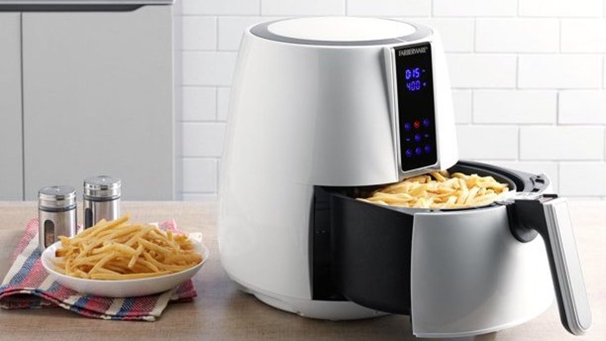 Pay $29 for Farberware's 3-quart air fryer and snack your way