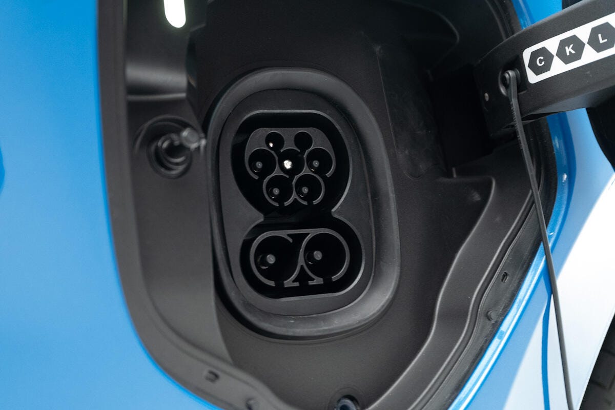 Volkswagen ID Buzz 3-row CCS charging connection