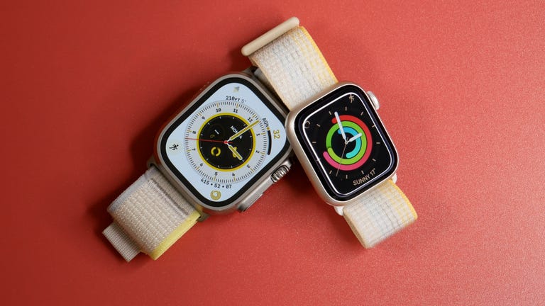 Apple Watch Ultra and Series 8