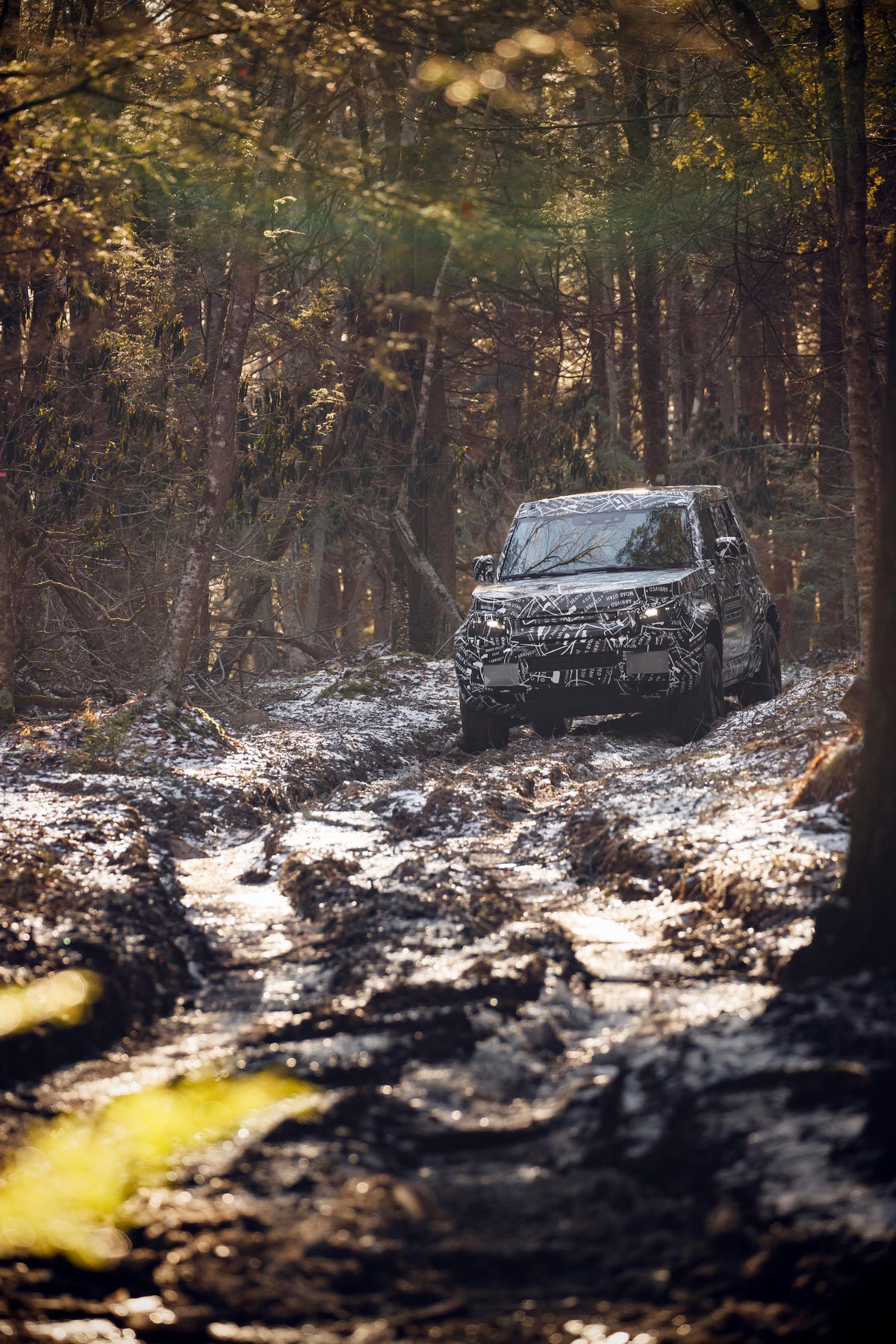 Land Rover Defender Teaser