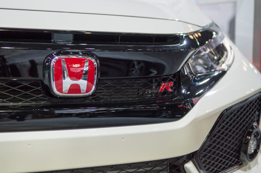 2017 Honda Civic Type R in Champ White