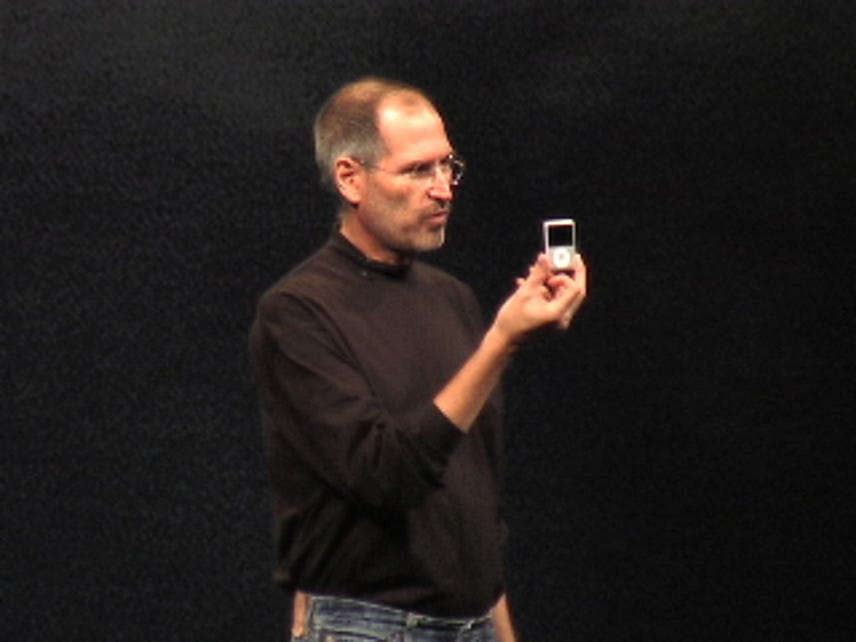 Steve Jobs announces new iPods