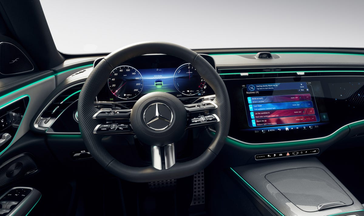 2024 Mercedes-Benz E-Class Superscreen