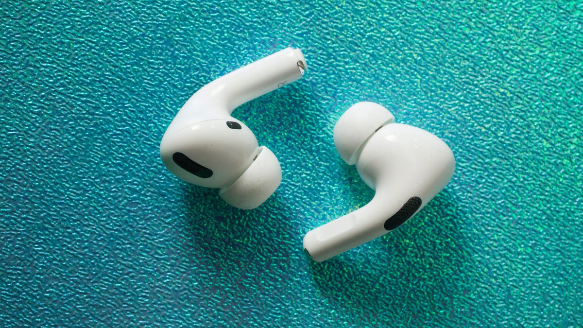 How to pair Apple AirPods your Windows 10 PC in one minute - CNET