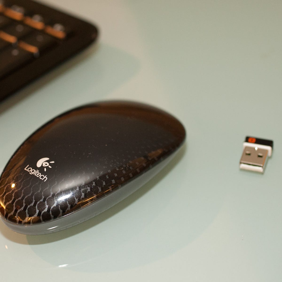 Ledelse Kassér tyktflydende Logitech Touch Mouse M600 (Black) review: Logitech Touch Mouse M600 (Black)  - CNET