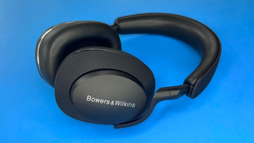 Bowers & Wilkins Px7 S2e review: lightning strikes twice