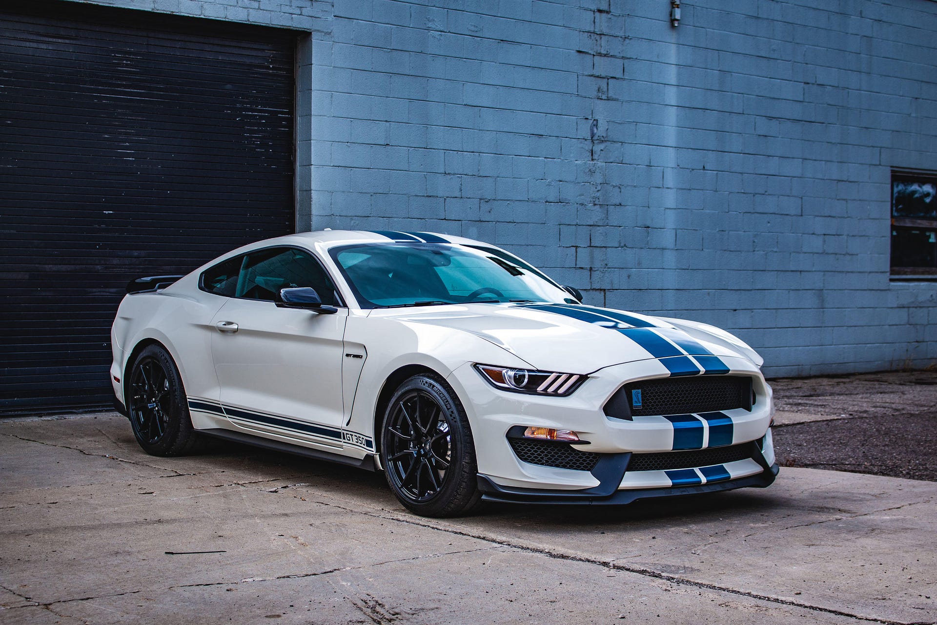 2020 Ford Mustang Shelby GT350 Heritage Edition first drive review: A slick  nod to the past - CNET