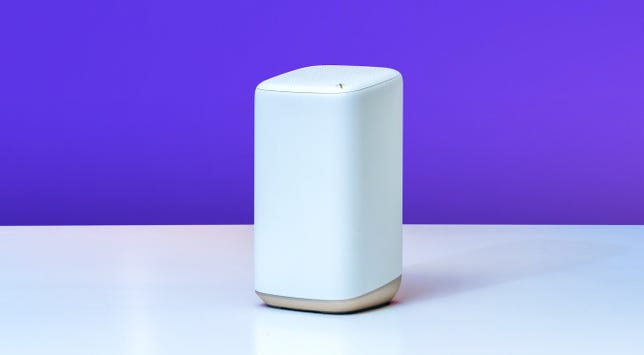 A Comcast Xfi Wi-Fi router