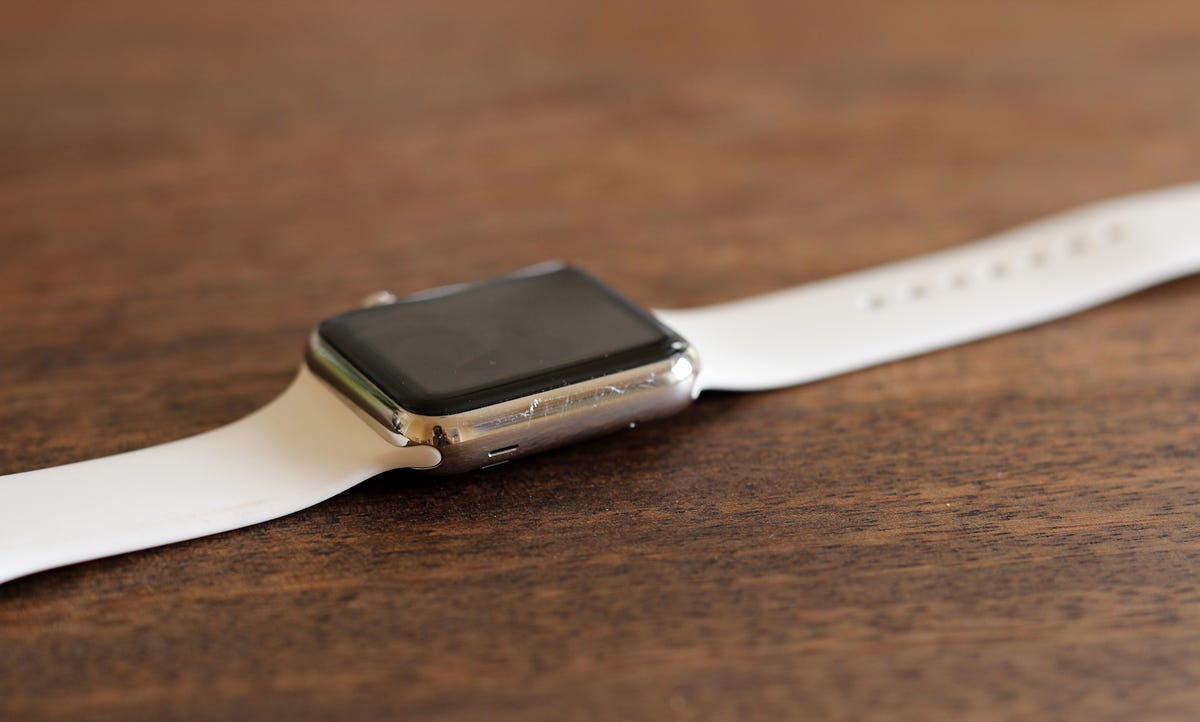 Remove scratches from your Apple Watch - Video - CNET