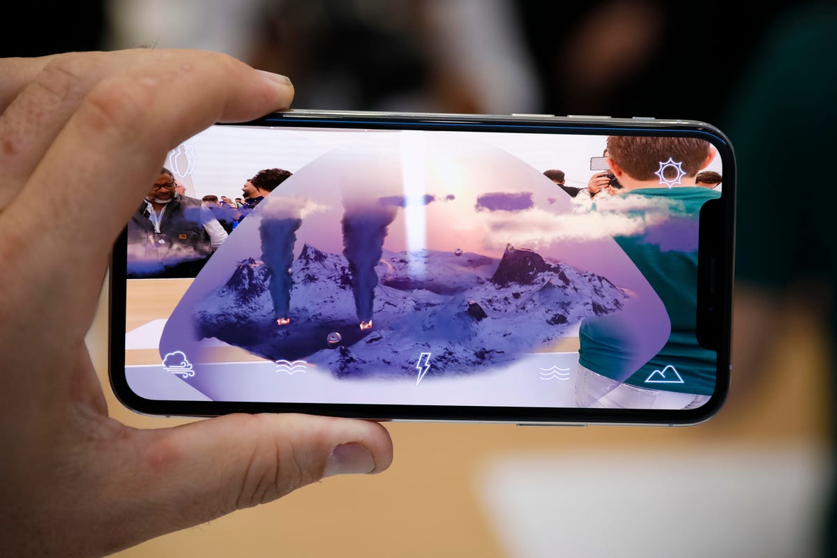apple-event-091218-iphone-xs-iphone-xs-max-ar-augmented-reality-games-0863