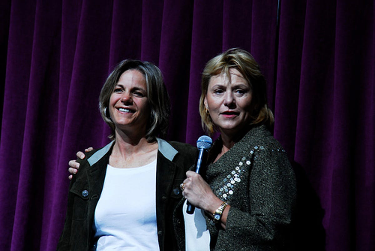 Outgoing Yahoo President Sue Decker, left, on stage during a Yahoo all-hands meeting Wednesday with new CEO Carol Bartz.