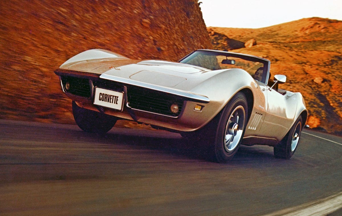 1969-chevrolet-corvette-1