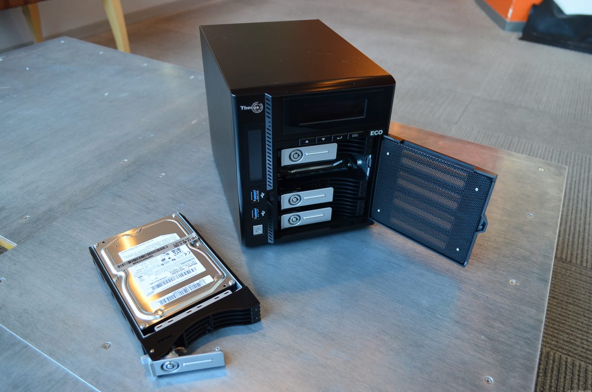 It's very easy to install and replace hard drives with the N4800Eco.