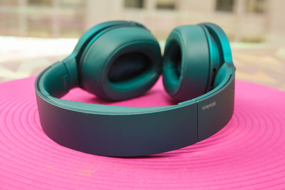 sony-hear-on-wireless-noise-canceling-headphones-teal-15.jpg