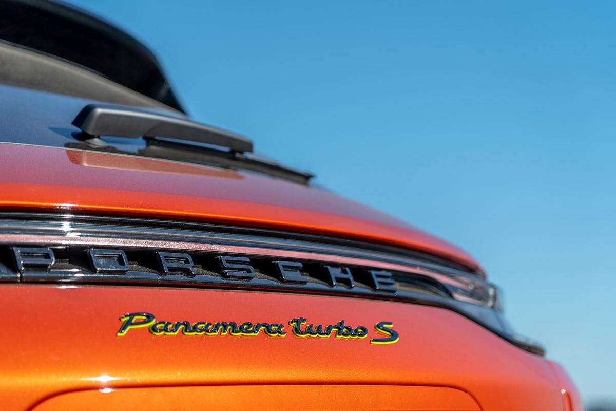 2021 Porsche Panamera Turbo S E-Hybrid Sport Turismo