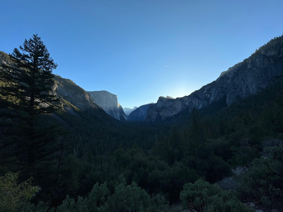 A view of the Yosemite Valley from the Tunnel View observation point, shot on the iPhone 15 Pro Max using the Ultra Wide lens.
