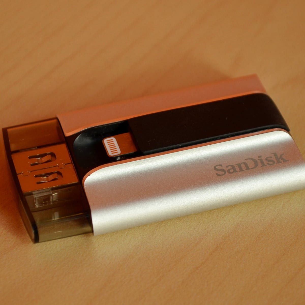 SanDisk iXpand Flash Drive review: Your iPad's best friend - CNET